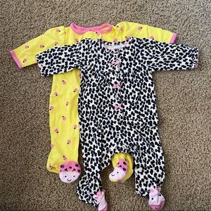 Set of 2 baby girl pj’s